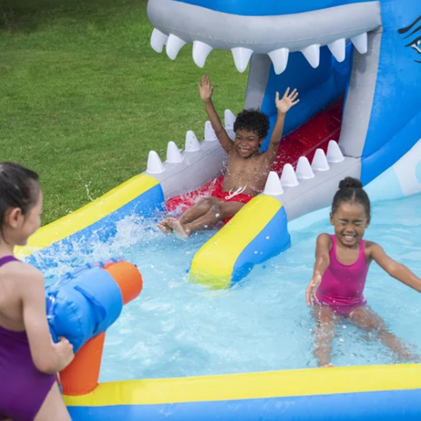 Whales 'n Waves | FunFLAB Vaudreuil